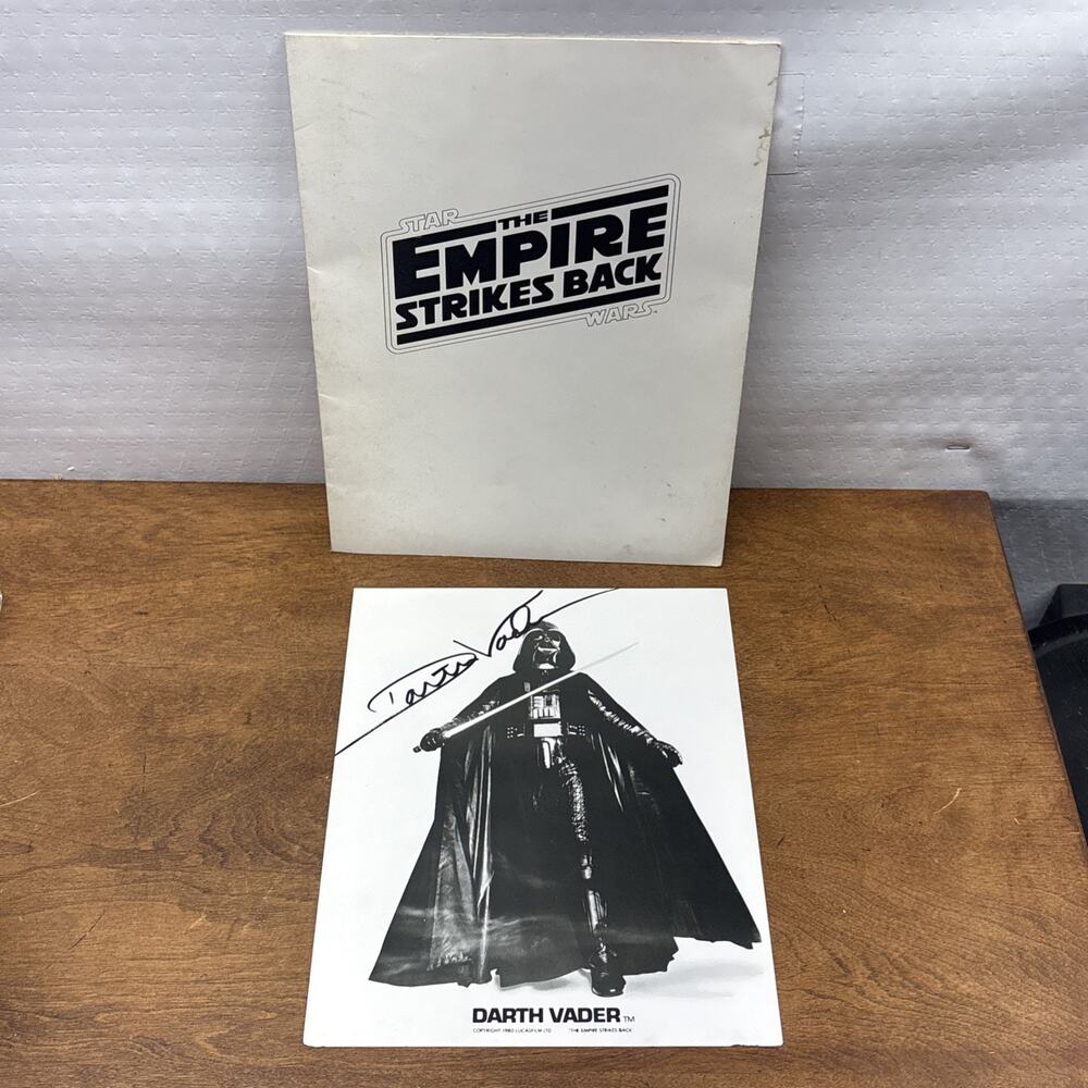 RARE Star Wars The Empire Strikes Back 1980 Production Staff Book W/ Vader Photo